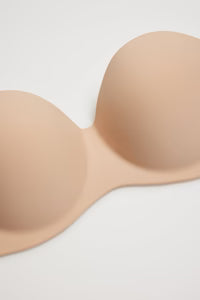 Soutien adesivo com ligeiro push-up