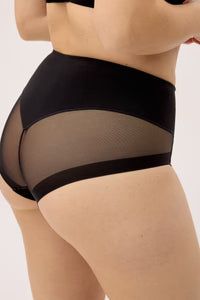 Cueca modeladora de algodão com tule, compressão ligeira
