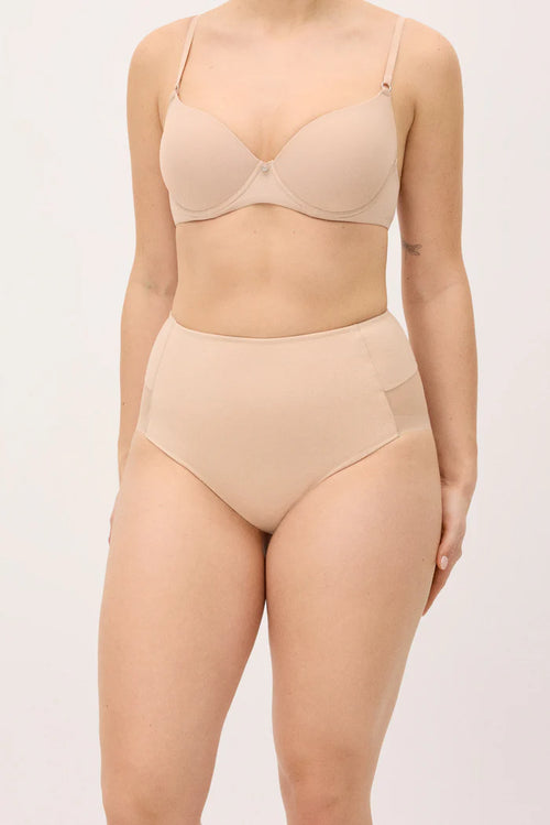 Cueca modeladora de algodão com tule, compressão ligeira