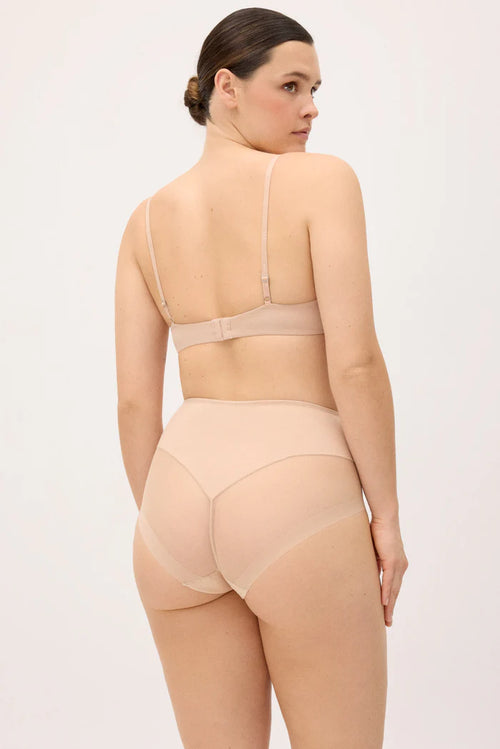 Cueca modeladora de algodão com tule, compressão ligeira