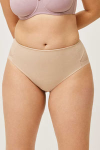 Cueca redutora em tule preto de média compressão