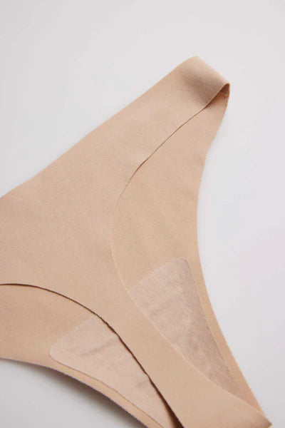 Tanga invisível sem costuras