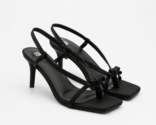 Ceremonial sandals with bow and thin straps