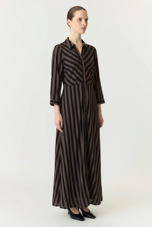 Vestido Camiseiro Longo Castanho YASSAVANNA