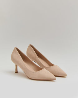 Sapatos de bico fino salto stiletto 6,5 cm disponíveis em preto, bege camurça e prateado metalizado
