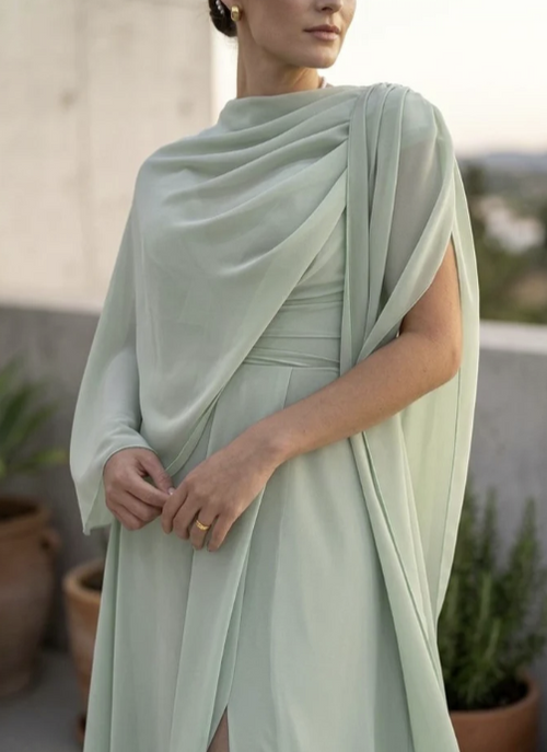 Capa Assimétrica Chiffon