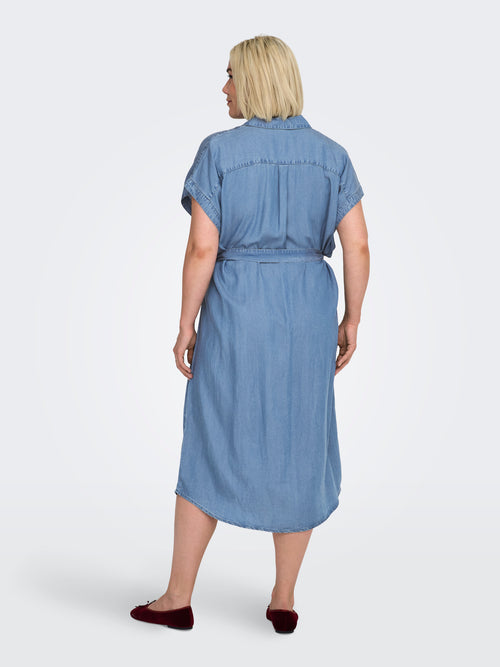 Vestido midi em ganga
