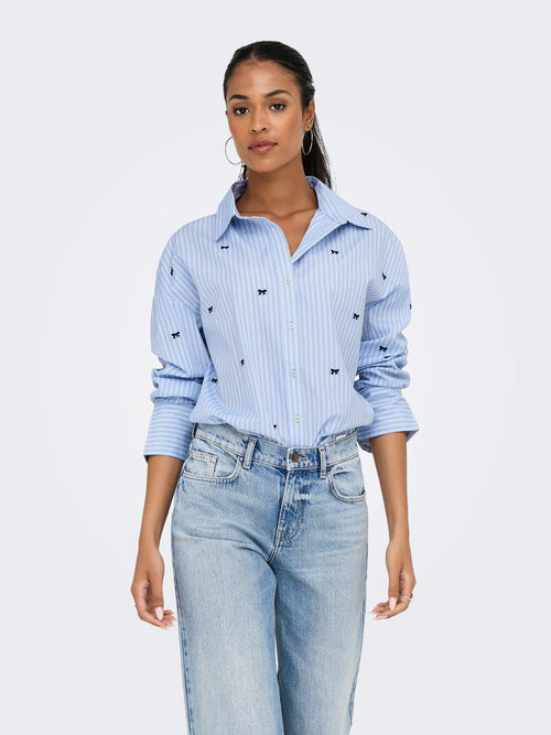 Camisa Oversized Azul com Bordado