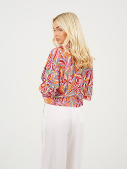 Camisa abstrata urbana com atilho