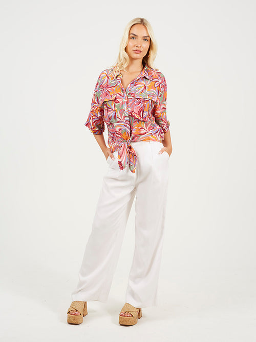 Camisa abstrata urbana com atilho