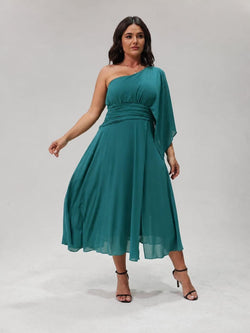 Vestido midi assimétrico de um ombro em chiffon