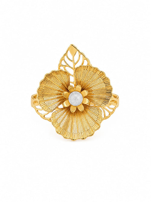 Anel Flor Folha Pérola Dourado Ajustável
