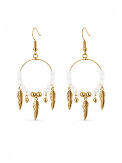 Brincos Boho Dourados Argola com Missangas e Penas