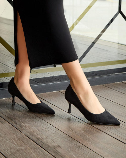 Sapatos stiletto de bico fino