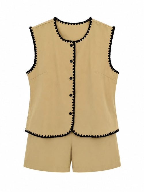 Conjunto Colete e Calções Bordado Zigzag Beige - Frente