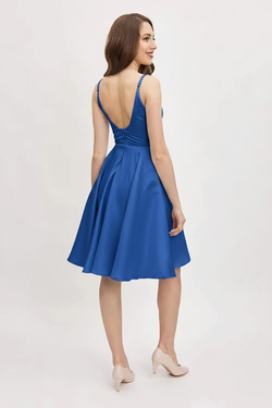 Vestido cetim azul royal costas decote V alças finas