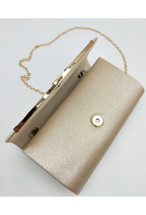 Clutch Estruturada com Fecho Twist e Corrente